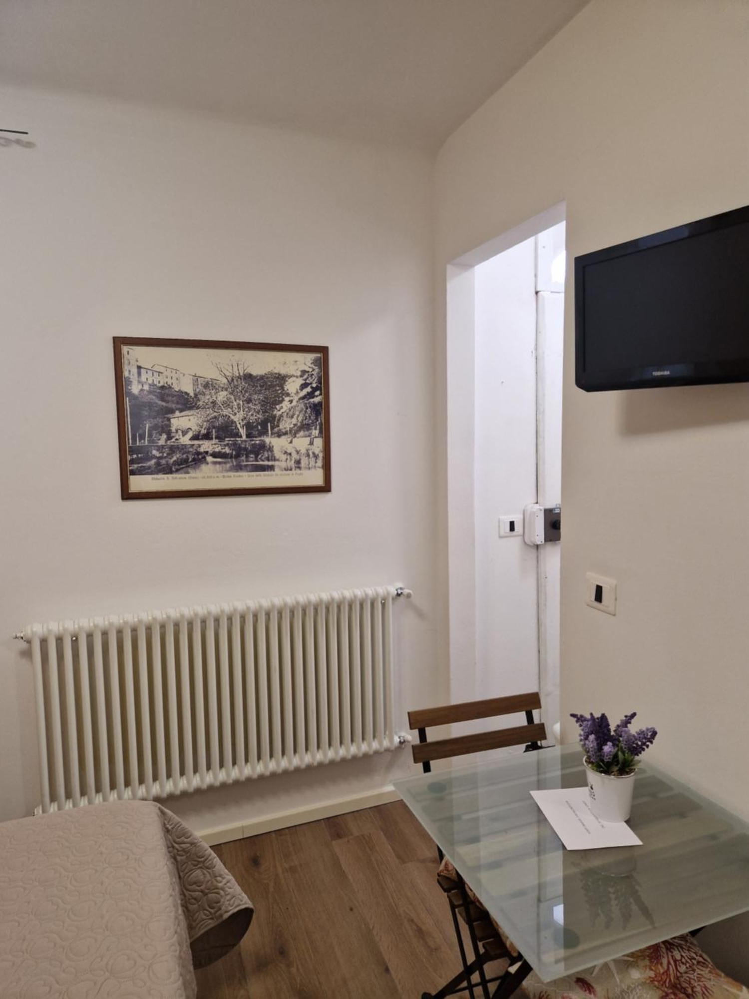 Apartamento La Dei Conti, Piccolo E Confortevole Loft